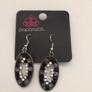 Paparazzi Earrings dangling black & Silver NEW